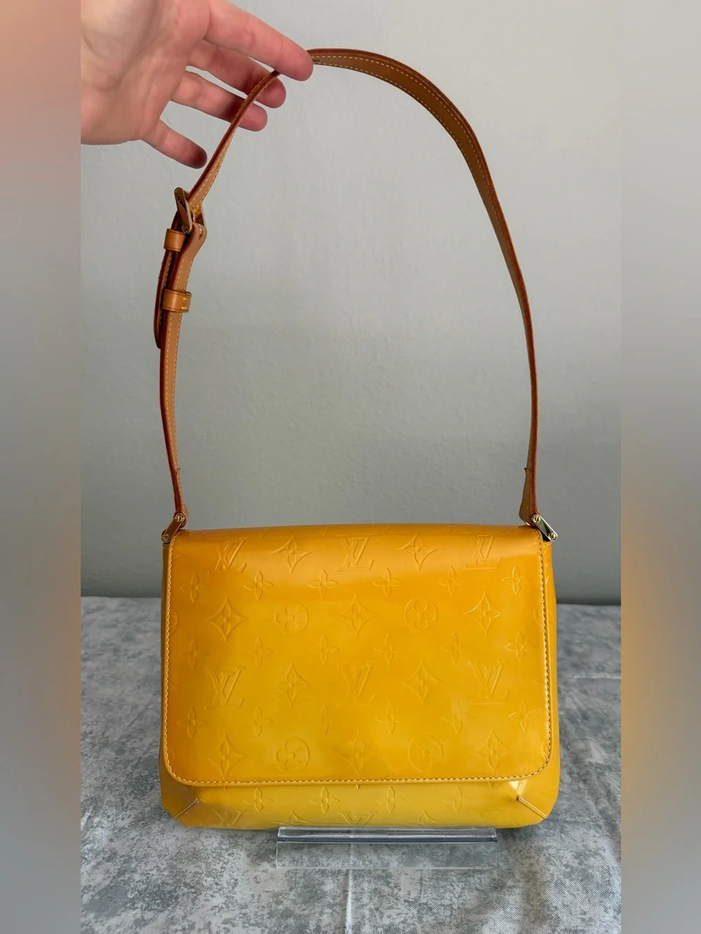 Louis Vuitton Monogram yellow Vernis Thompson Street shoulder bag